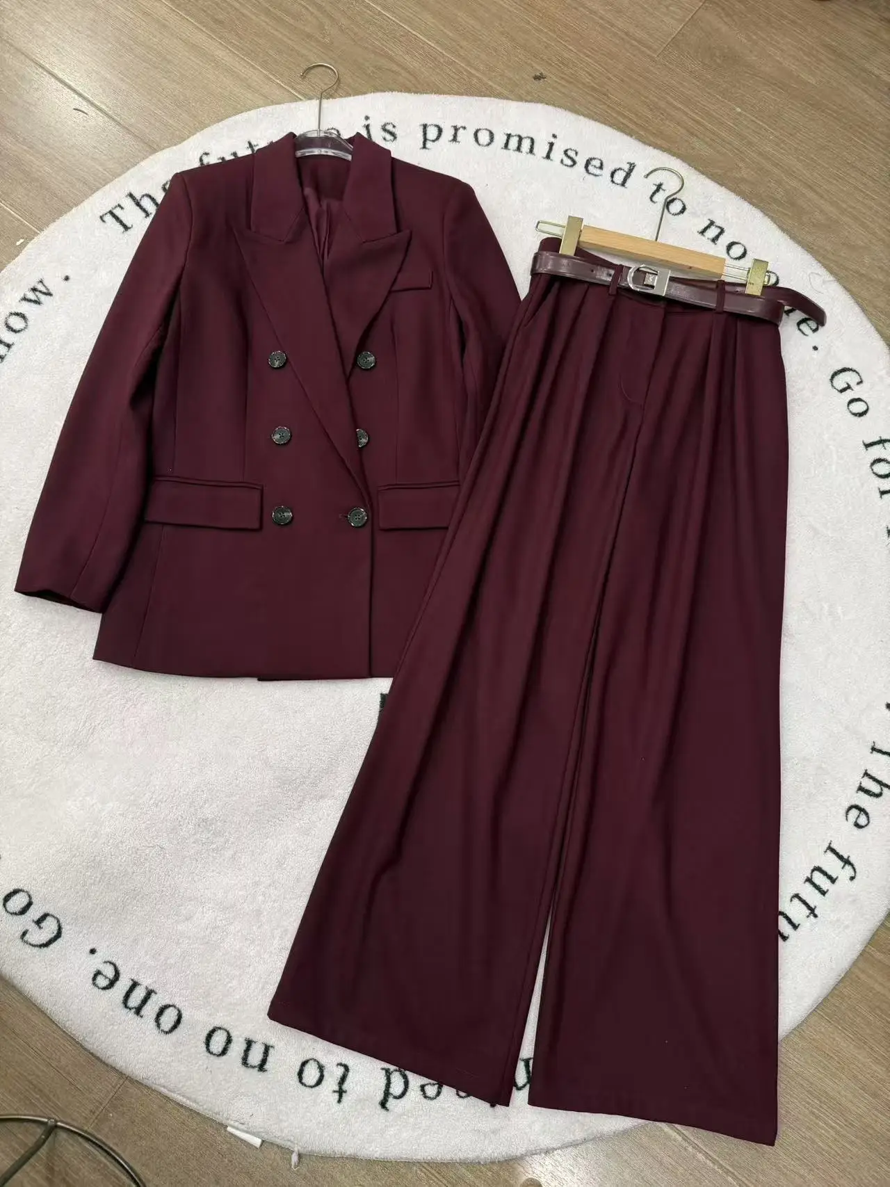 Элегантный осенний минималистичный - Фотография_6