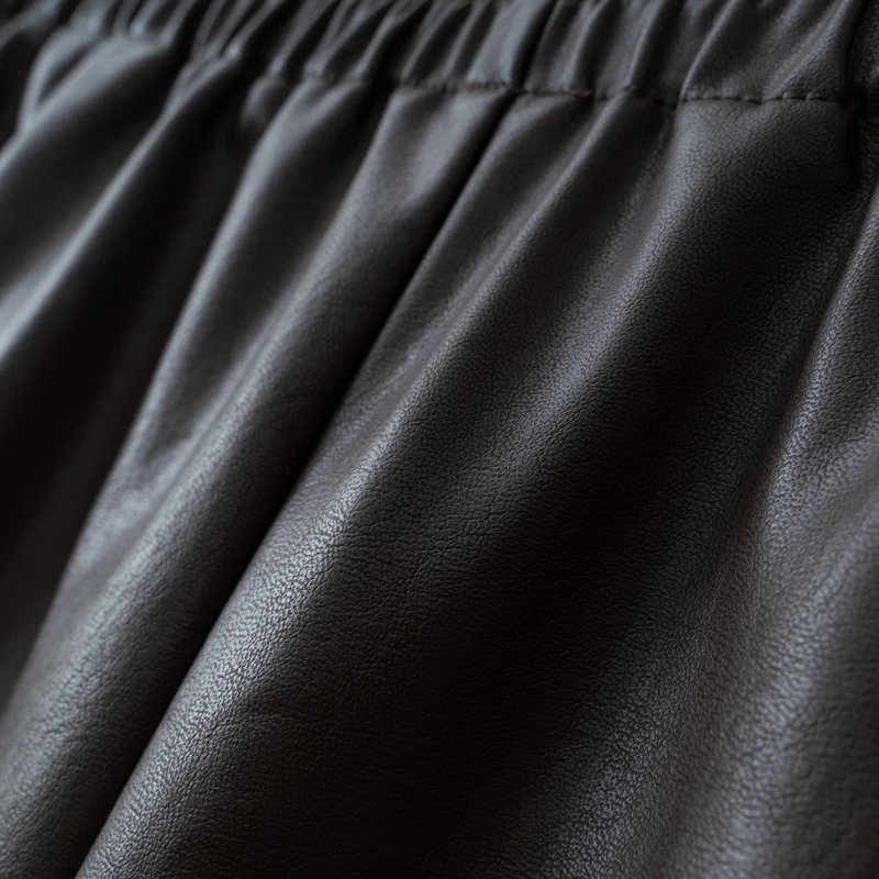 Женские брюки из искусственной кожи - Фотография_4