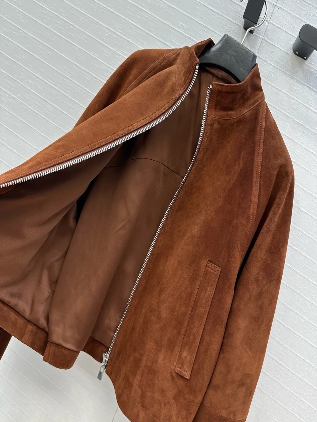 Замшевая мотокуртка - Фотография_6