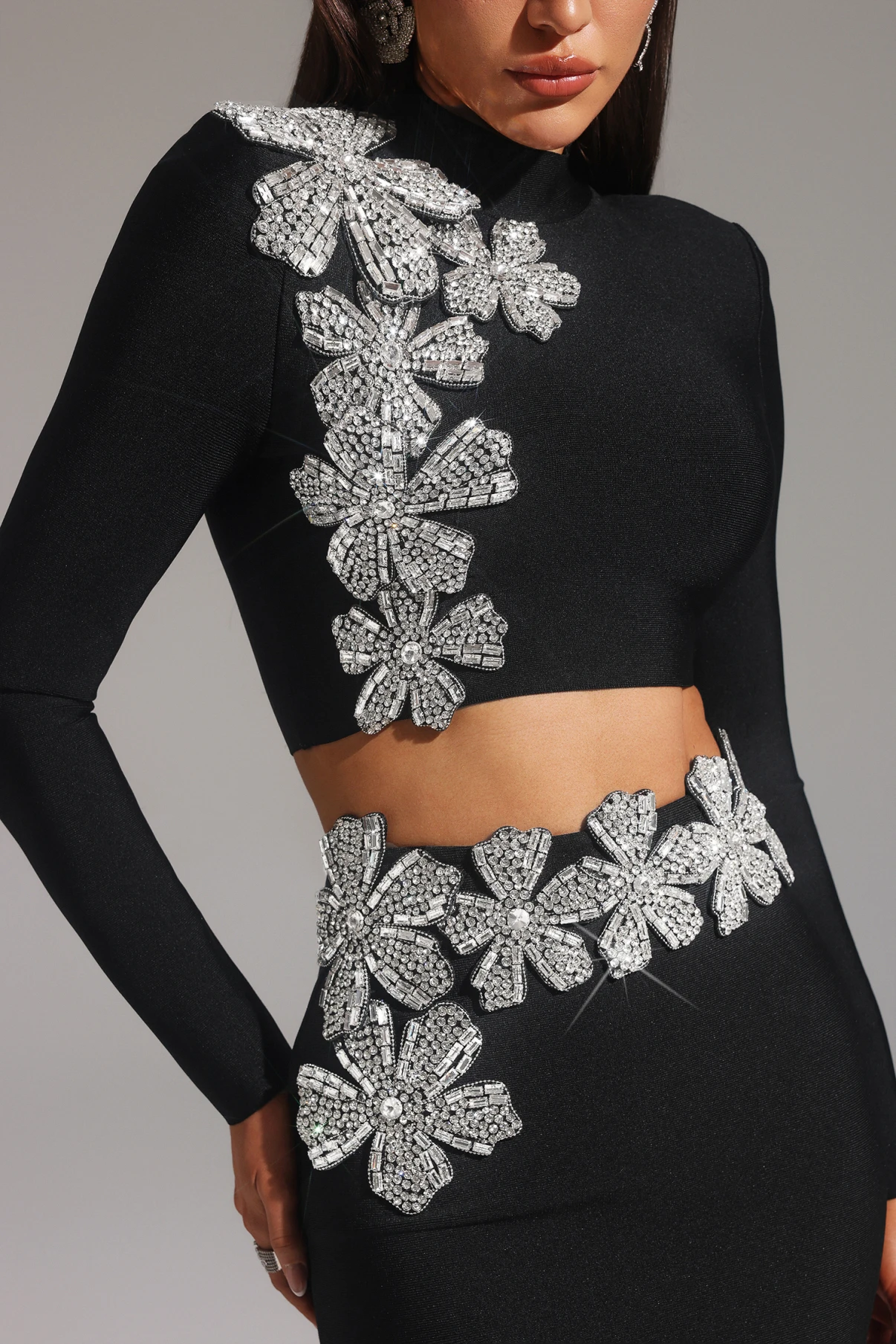 Ulama choker с длинными рукавами и ромбовидными цветами - Фотография_5