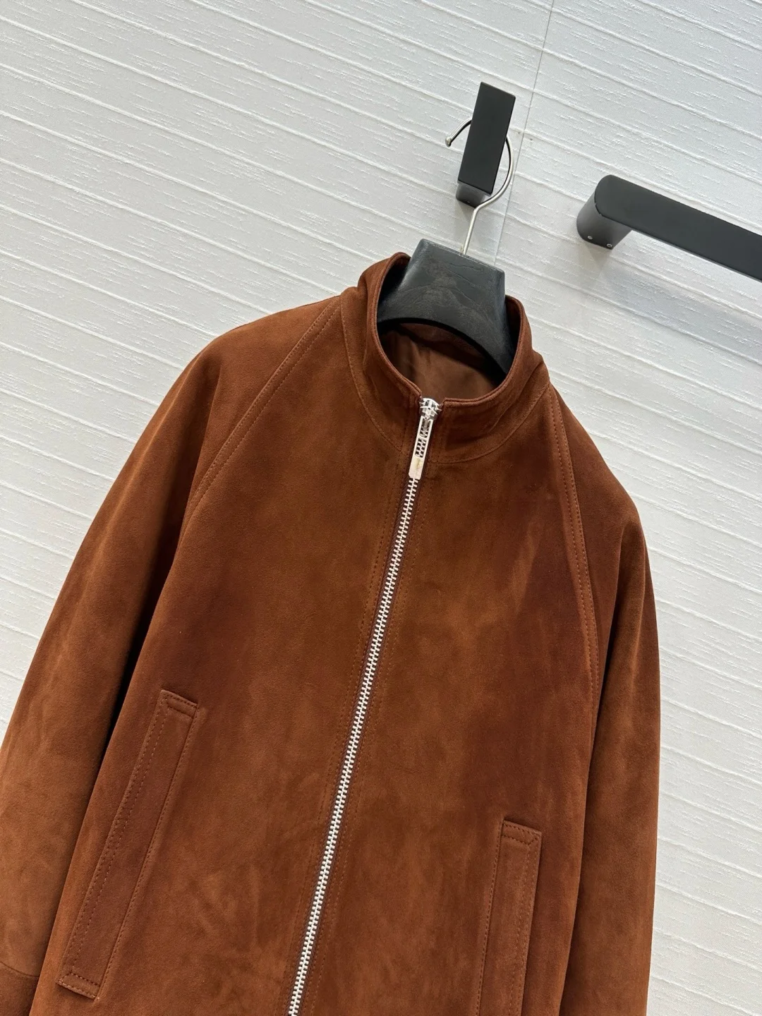 Замшевая мотокуртка - Фотография_3