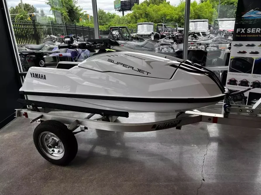 Yamahass superjet waverunner высокоскоростной