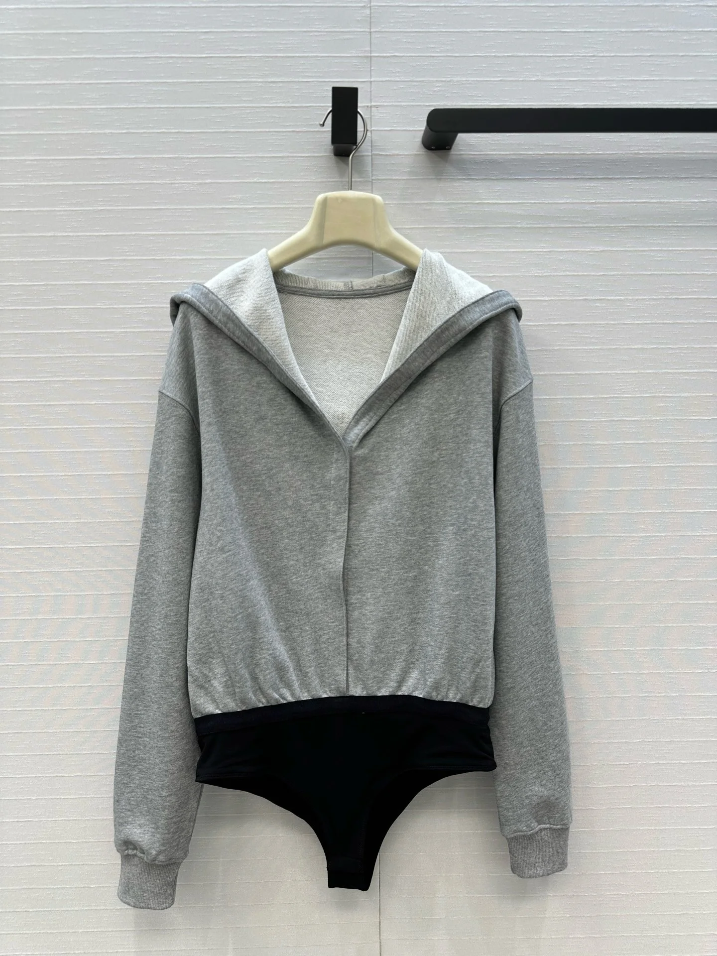 Новый возрастной спортивный комплект с капюшоном для девочек - Фотография_3