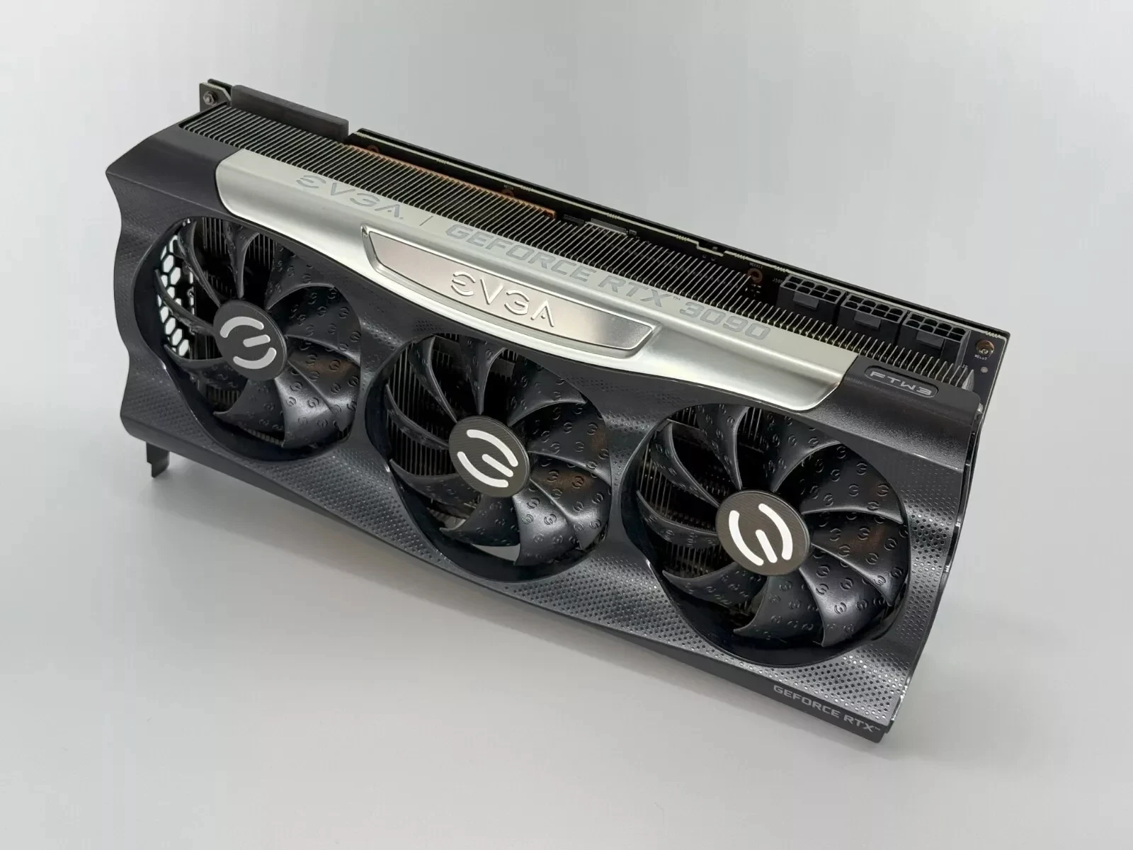 Evga geforce rtx 3090 ftw3 ultra - Фотография_2