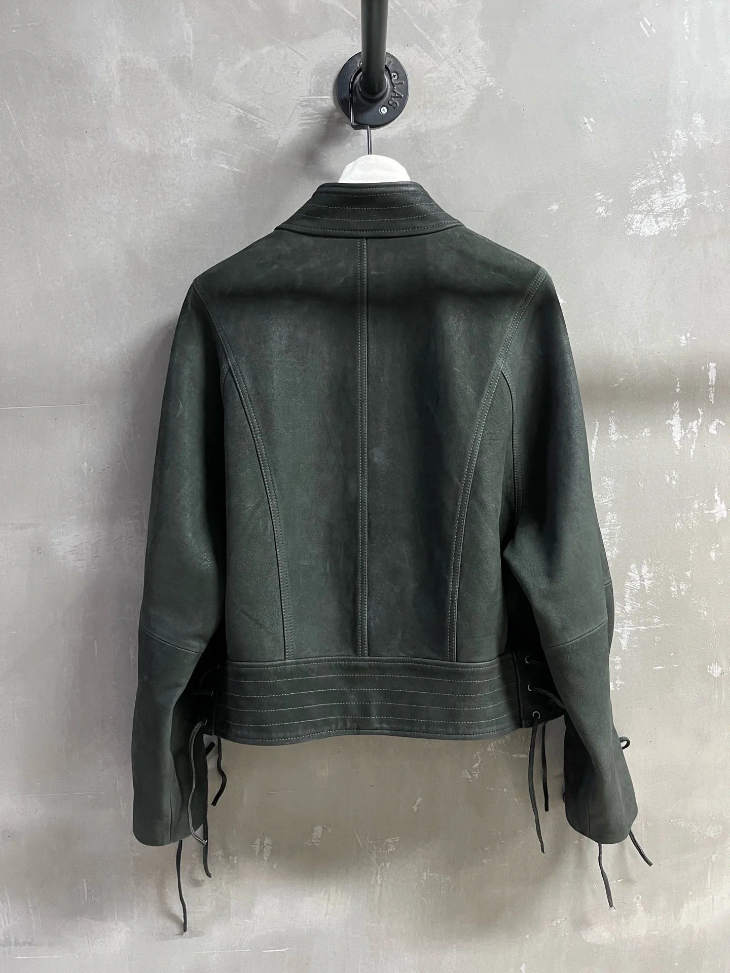Новые товары ранней осени: винтажная высококачественная кожаная куртка - Фотография_2