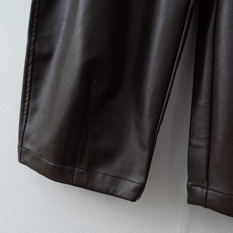 Женские брюки из искусственной кожи - Фотография_6