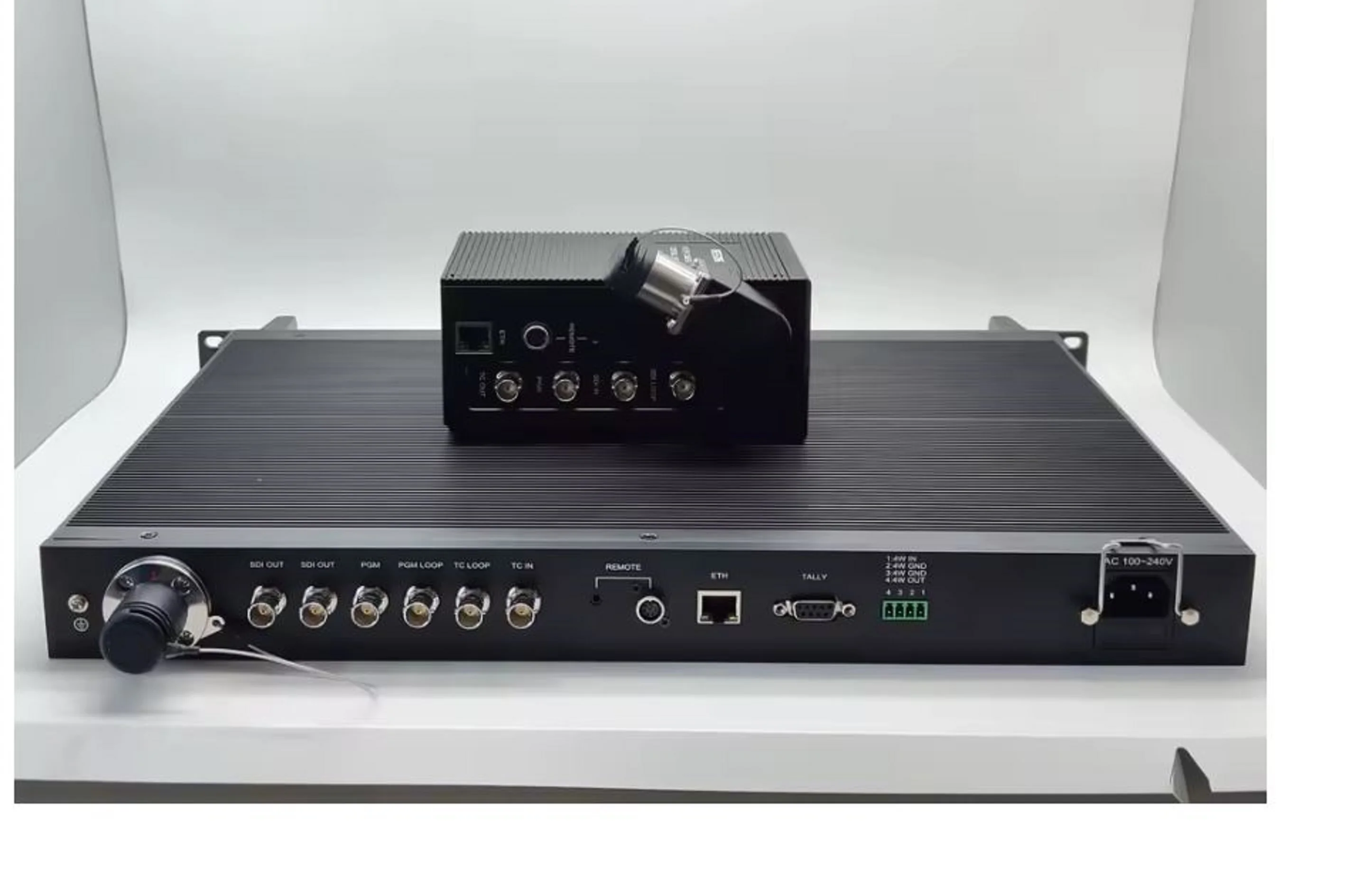 Smpte 3k93c волоконный разъем возврат