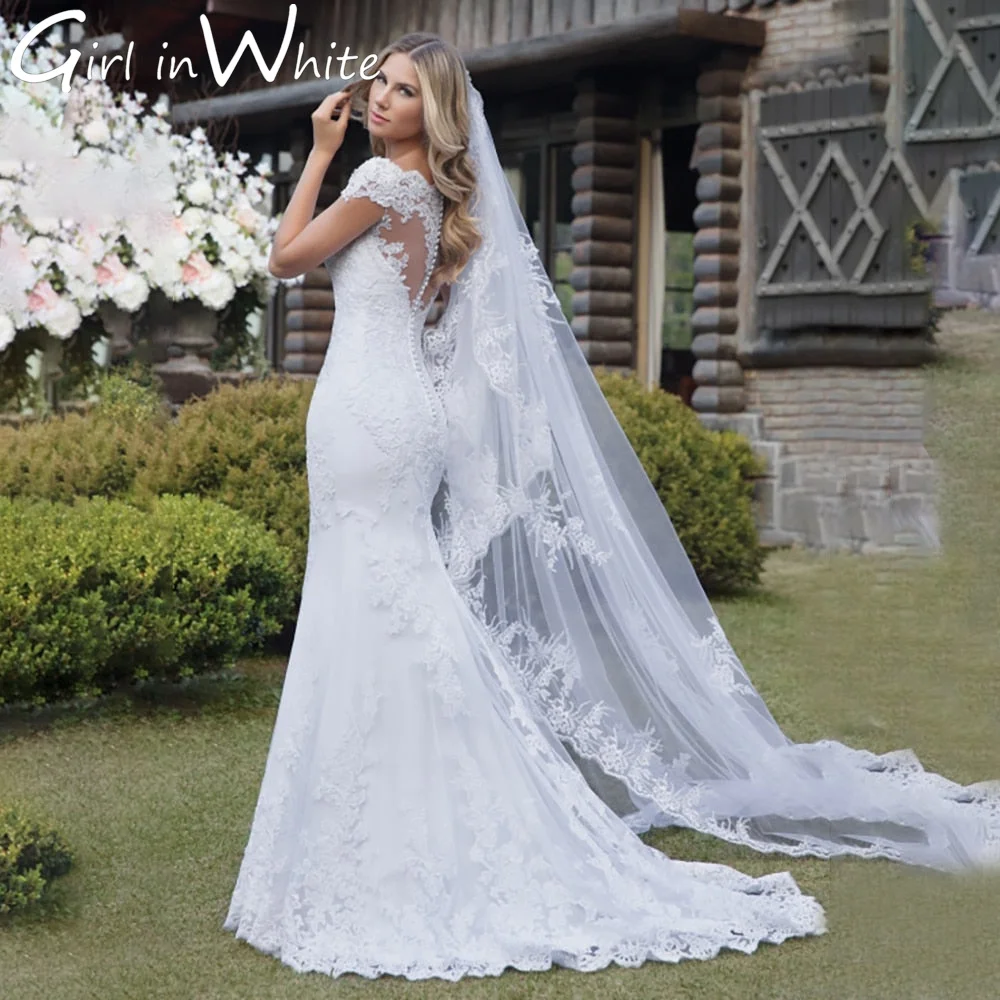 Элегантное свадебное платье с кружевной аппликацией - Фотография_3