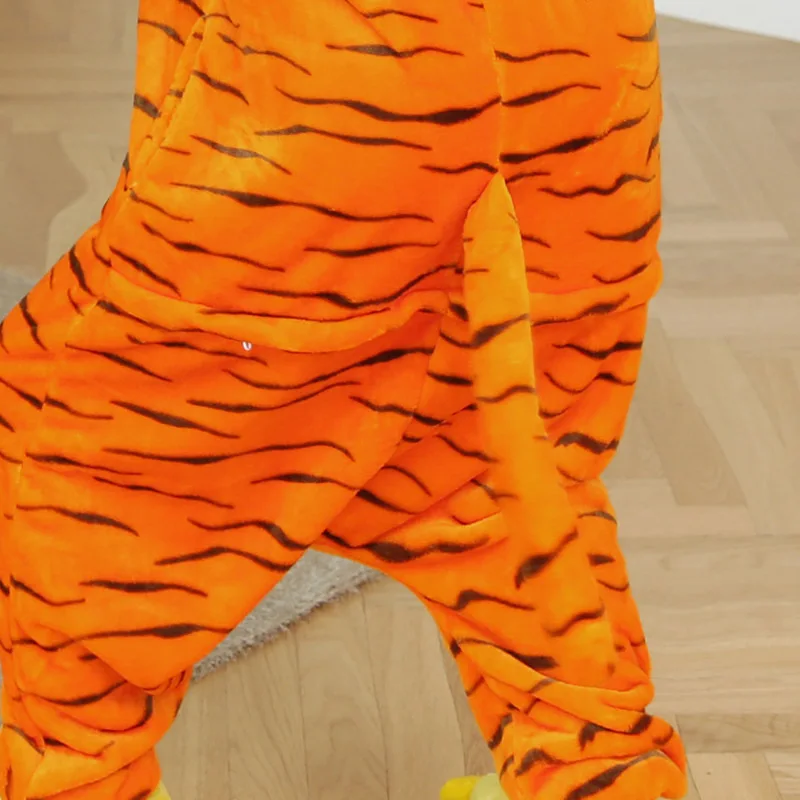 Флисовая тигровая пижама-комбинезон для взрослых - Фотография_6