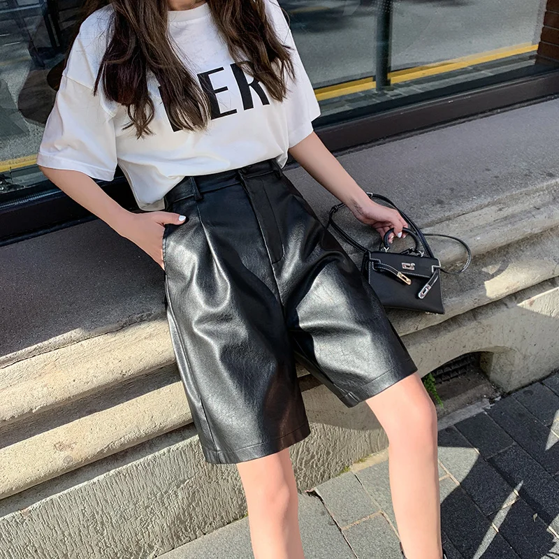 Женские шорты из искусственной кожи на осень и зиму - Фотография_4