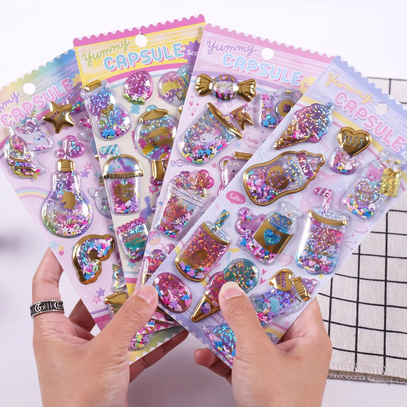 Kawaii блестящие 3d капсульные