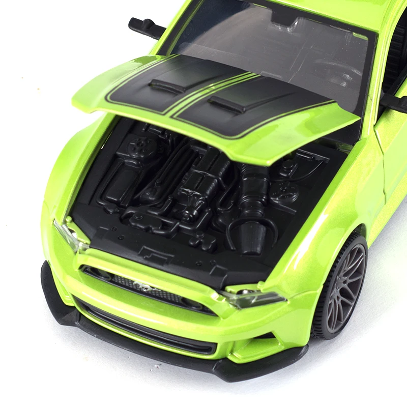 Maisto 1:24 2014 - Фотография_5