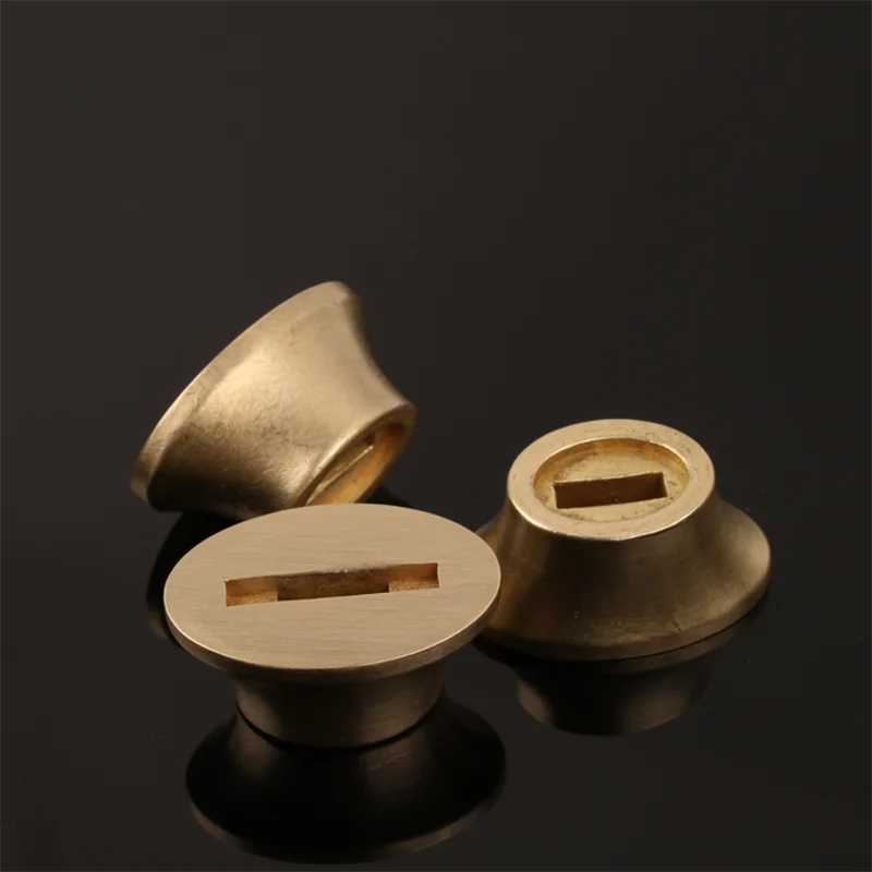 Твердая латунная ручка для ножа