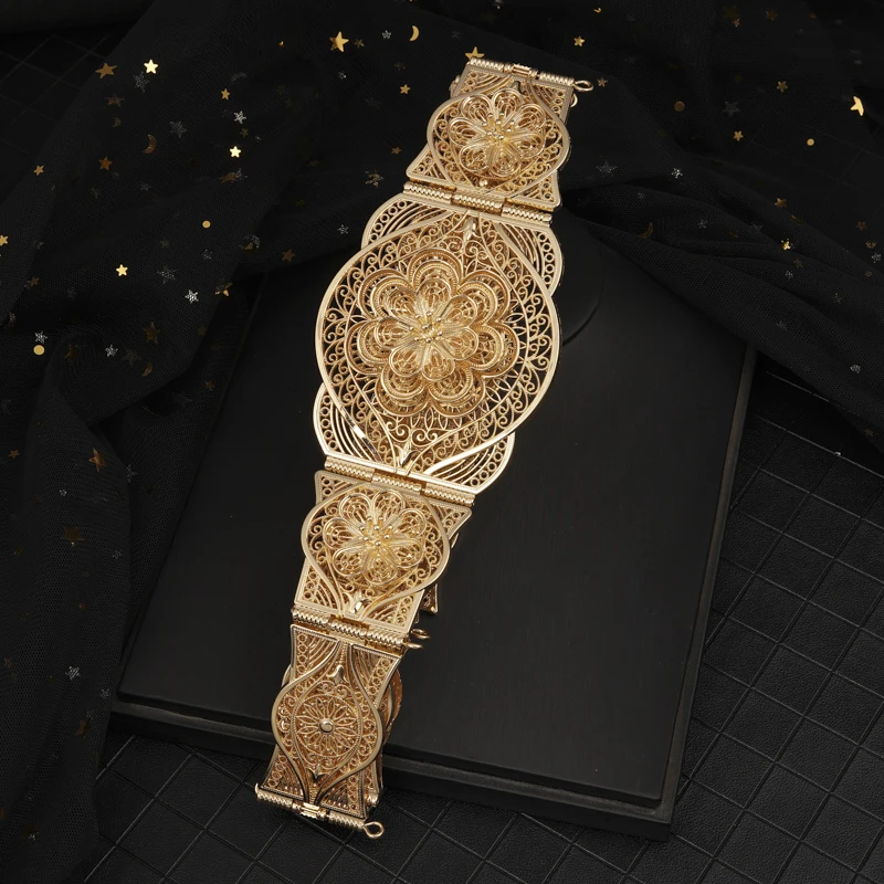 Идеальный дизайнерский пояс в форме цветка - Фотография_5