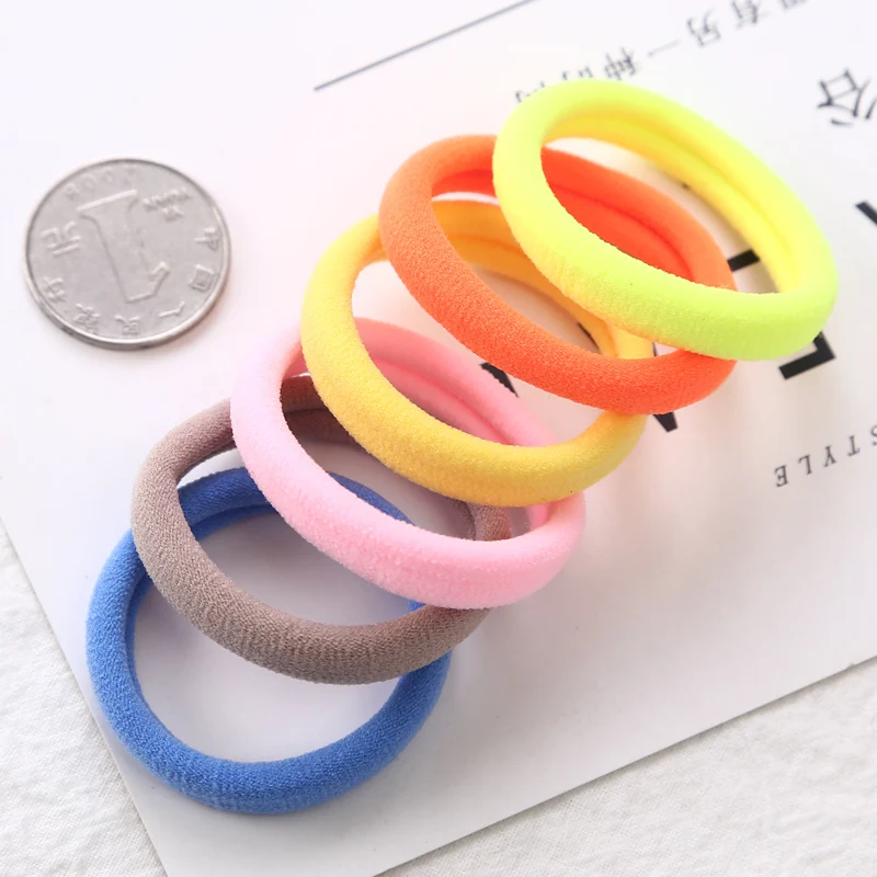 Резинки для волос белые - Фотография_3