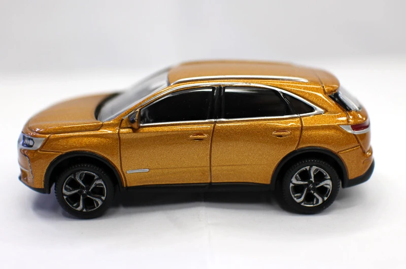 Ds7 crossback 2018 литая игрушечная - Фотография_2