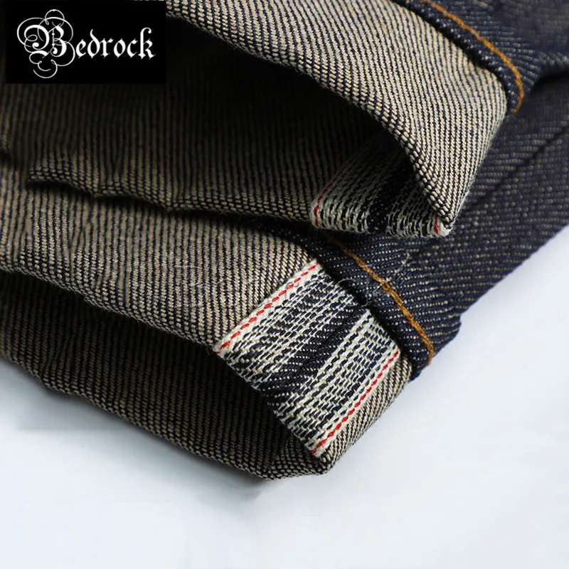 Джинсы из необработанной денима