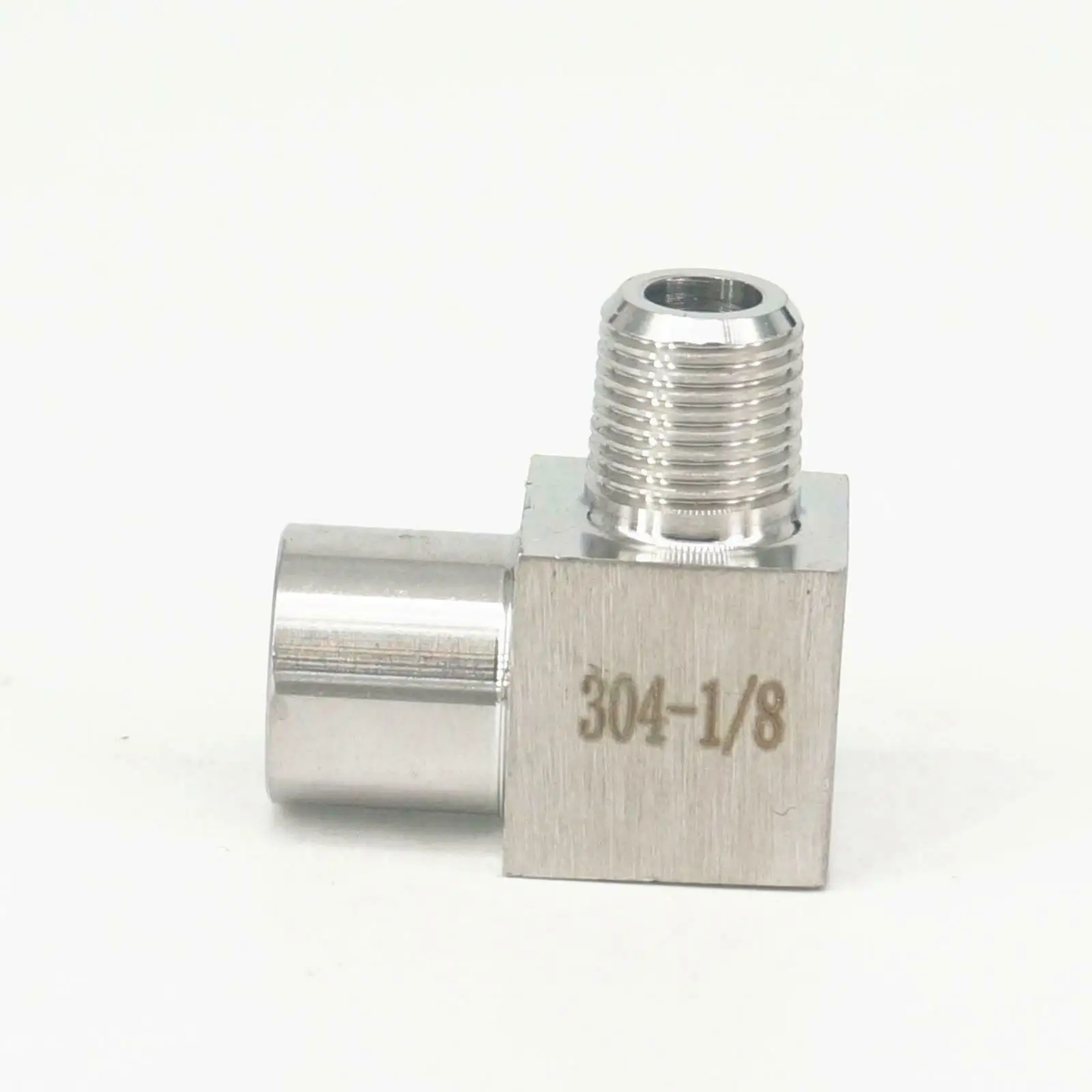 1/8 "bsp на обоих концах для