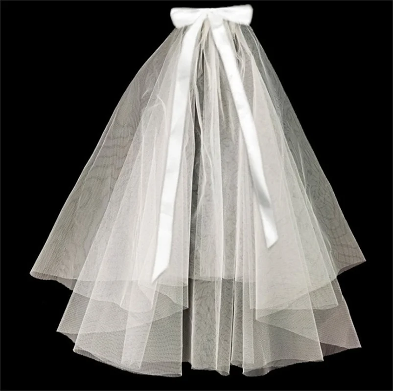 2021 элегантная короткая свадебная фата с бантом и гребнем - Фотография_6