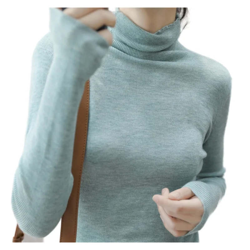 Женская тонкая водолазка