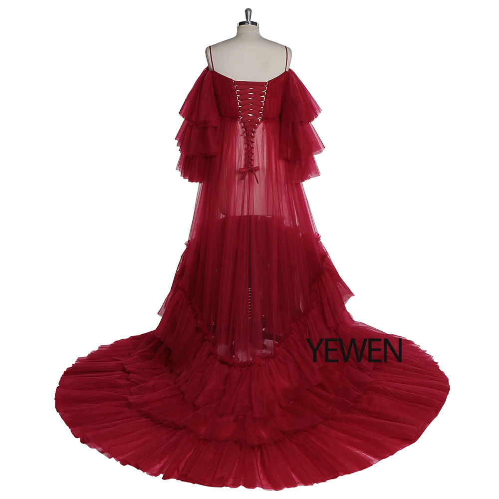 Элегантное платье с открытыми плечами - Фотография_4