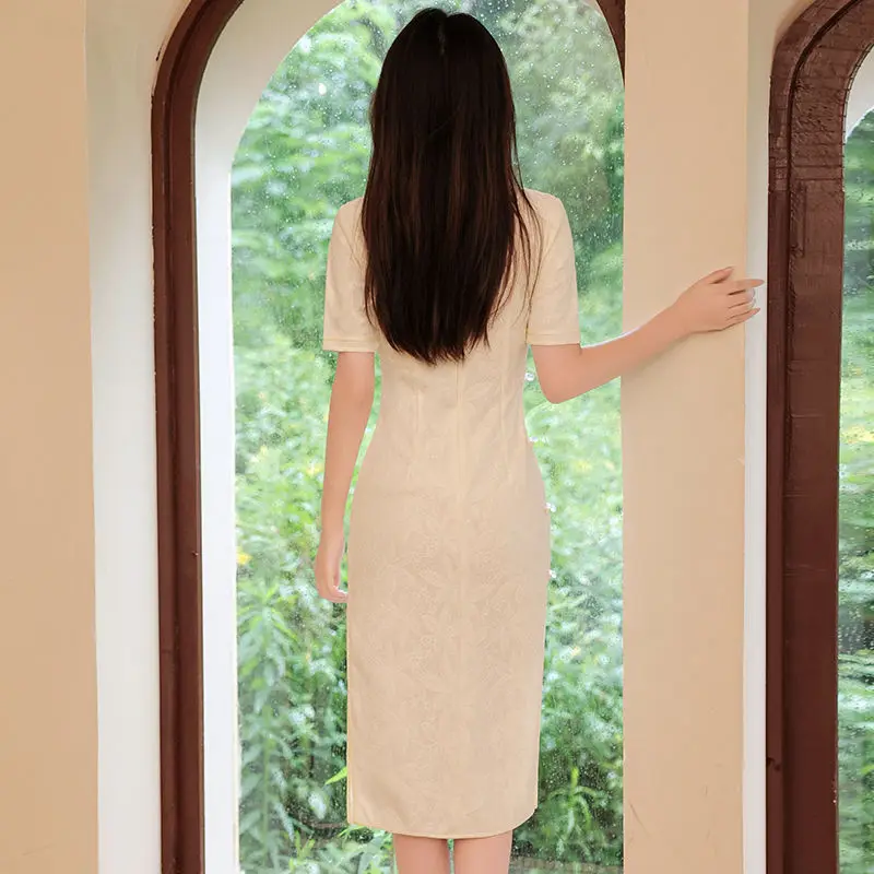 Платье-ципао средней длины - Фотография_4