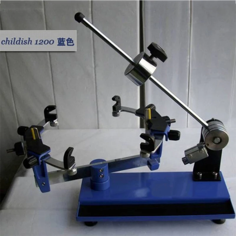 Специальная машина для натягивания ракеток с перьями - Фотография_3