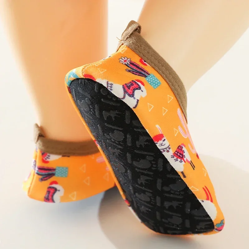 Детские спортивные кроссовки для плавания и серфинга - Фотография_5