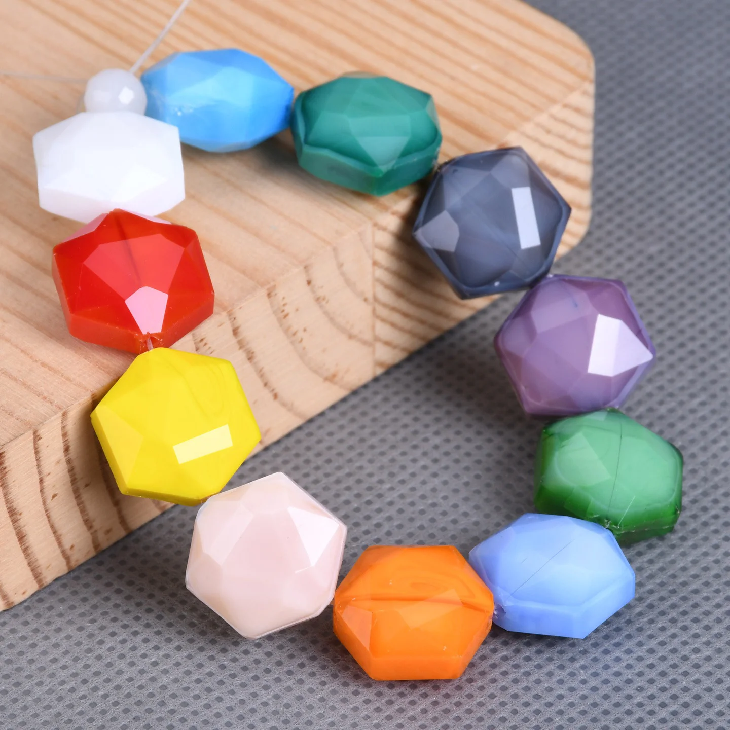 Шестигранные 16 мм непрозрачные - Фотография_2