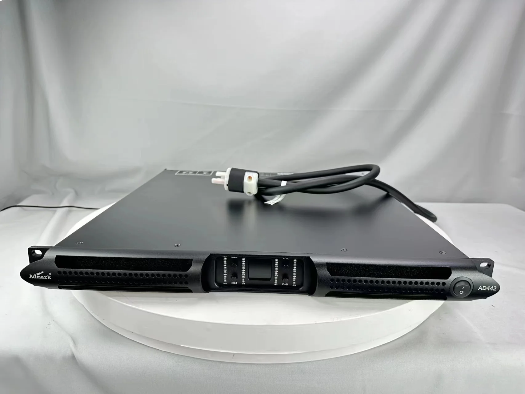 Усилитель admark ad442 - Фотография_4