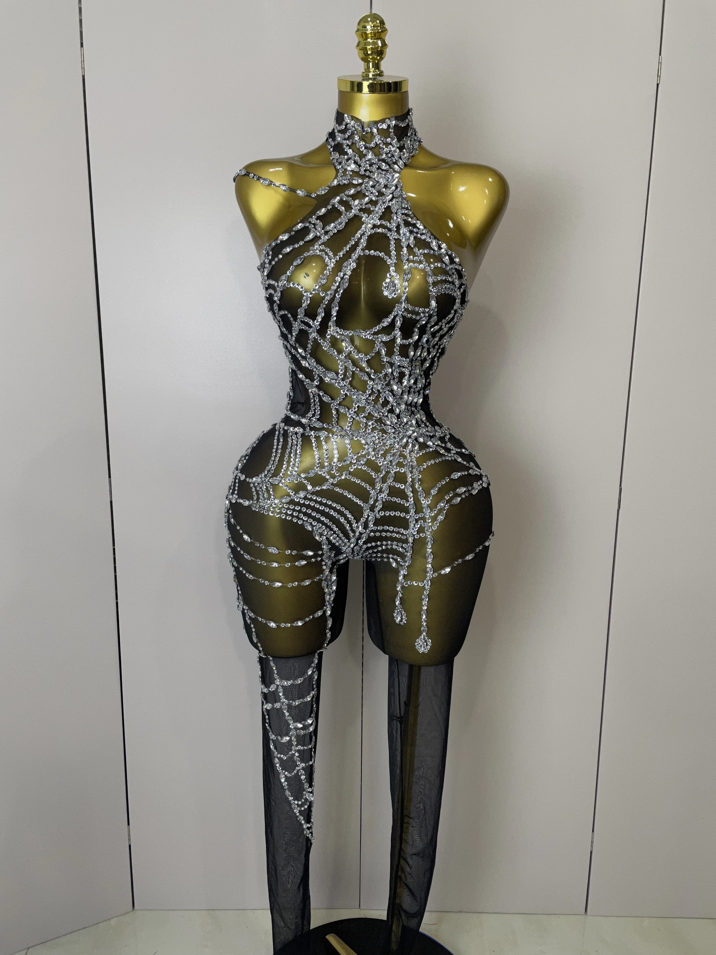 Сексуальный сетчатый комбинезон