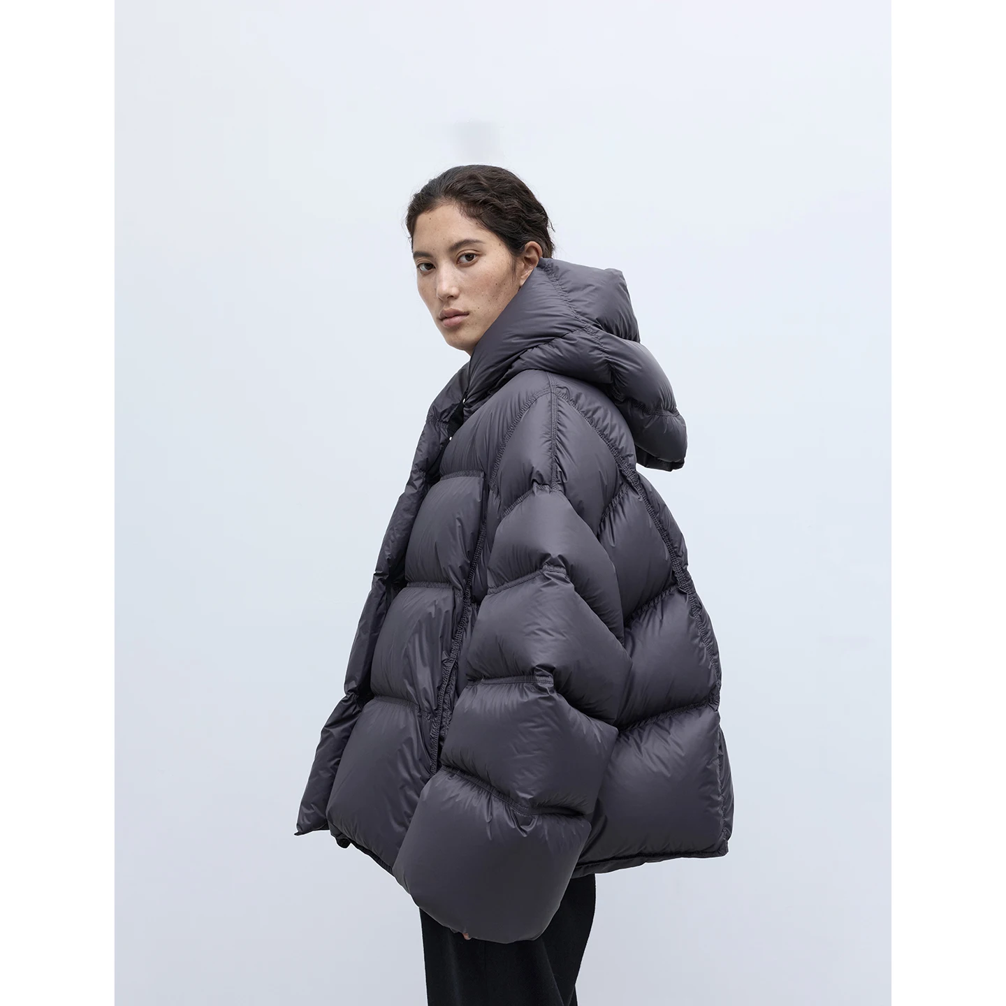 Модный силуэт ~ женский пуховик с капюшоном из белого гусиного пуха 90% - Фотография_2