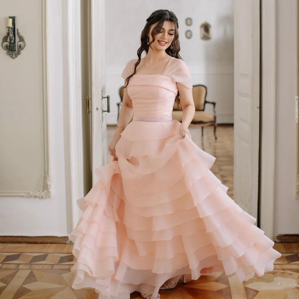 Бальное платье из органзы с многоуровневыми