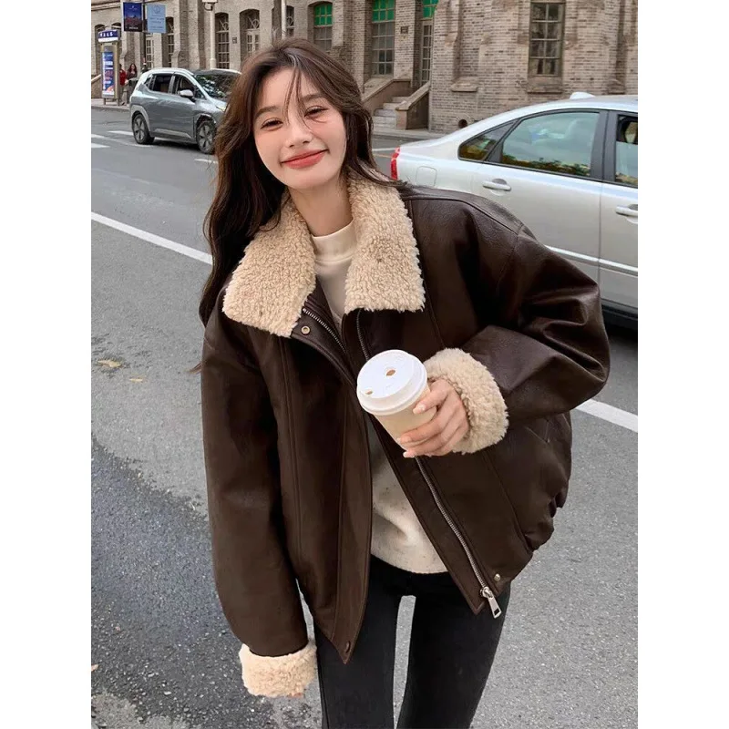 Женские пальто, куртки из искусственной кожи с отложным воротником - Фотография_2