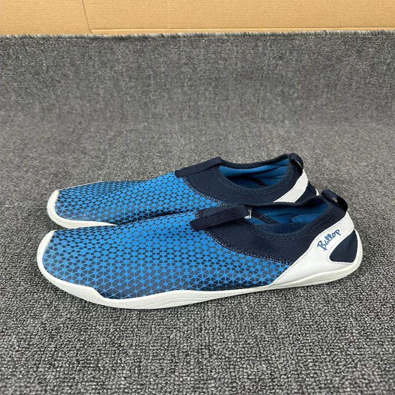 Классическая брендовая уличная прогулочная обувь с широкими ногами 4e - Фотография_4