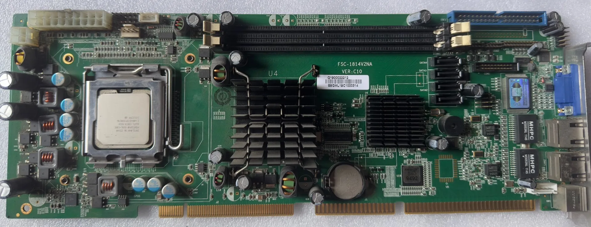 Материнская плата известного бренда - Фотография_4