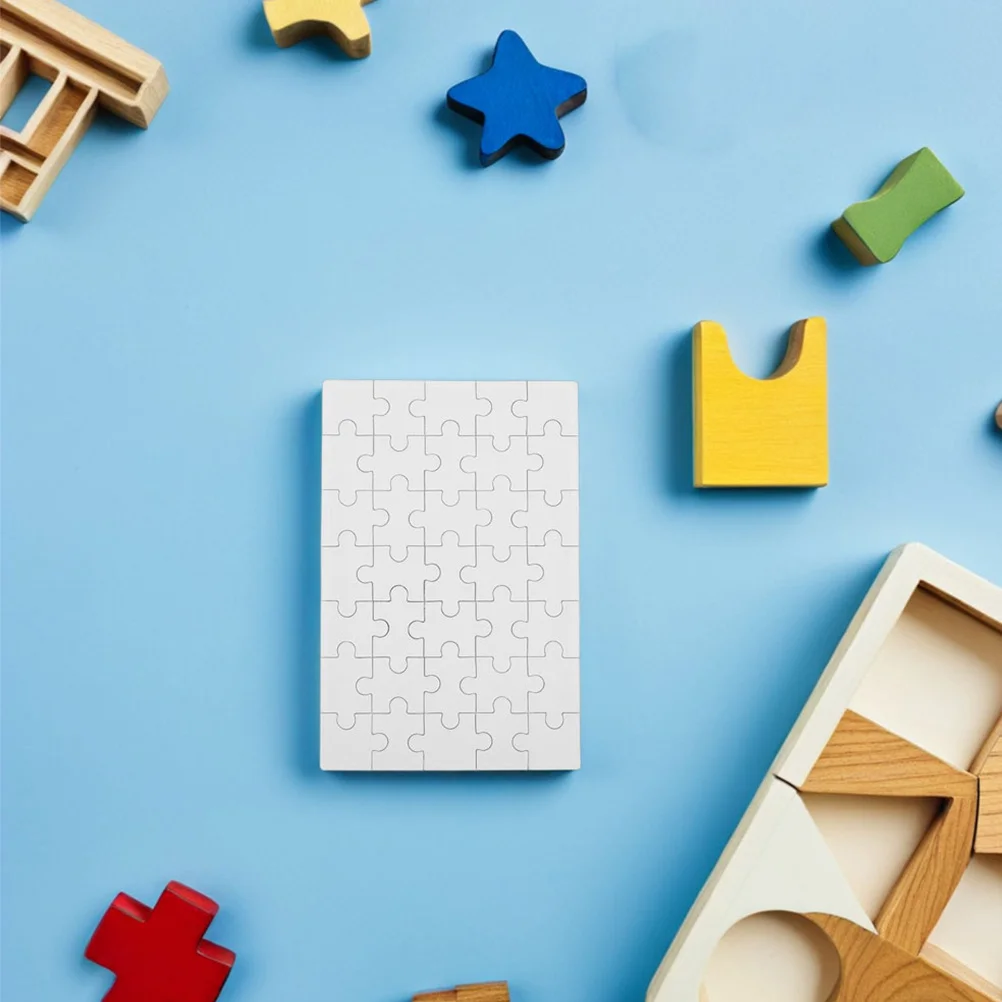 Пустые белые кусочки головоломки - Фотография_6