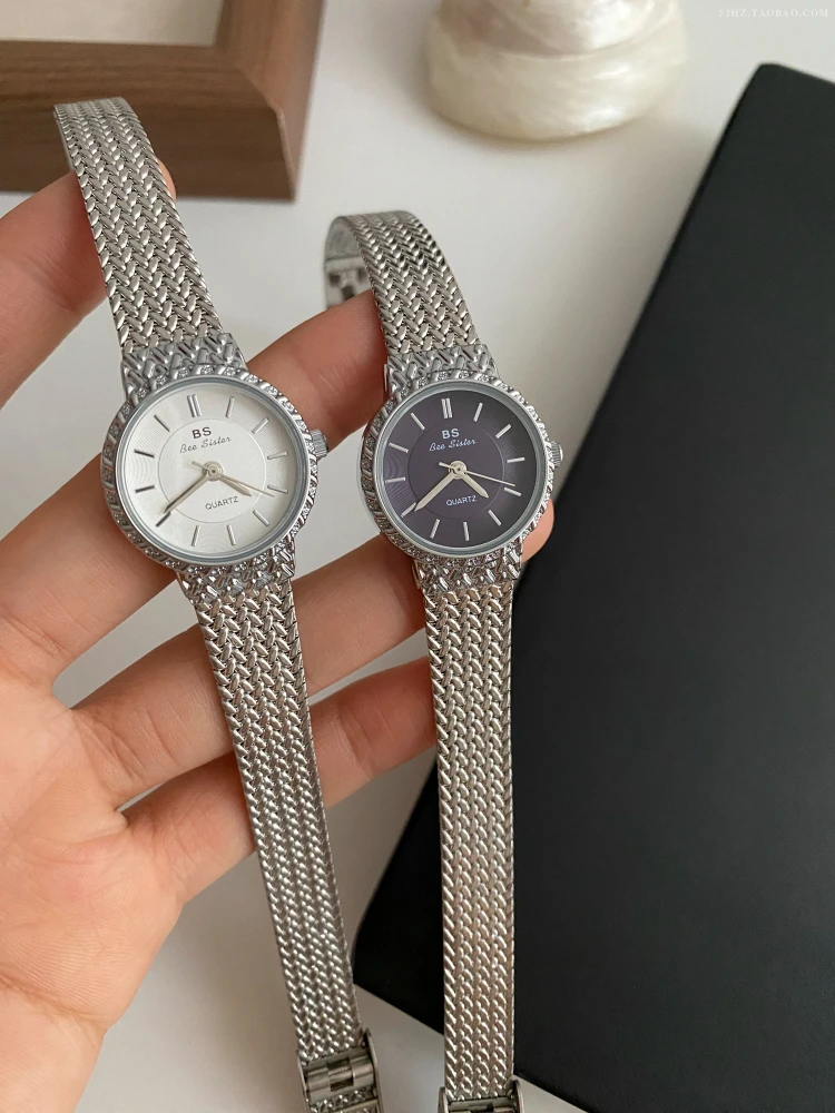 Часы наручные женские кварцевые с маленьким циферблатом - Фотография_5