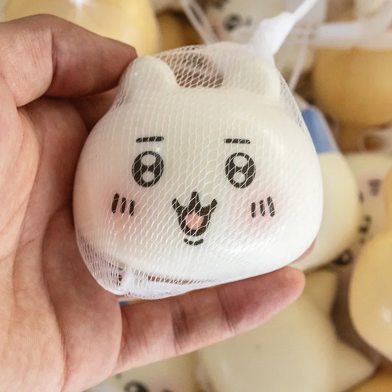 Chiikawas pinch fun hachiware usagi - Фотография_4