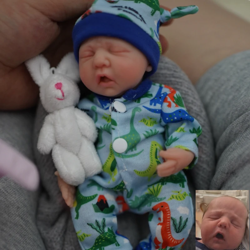 7-дюймовая микро-кукла preemie