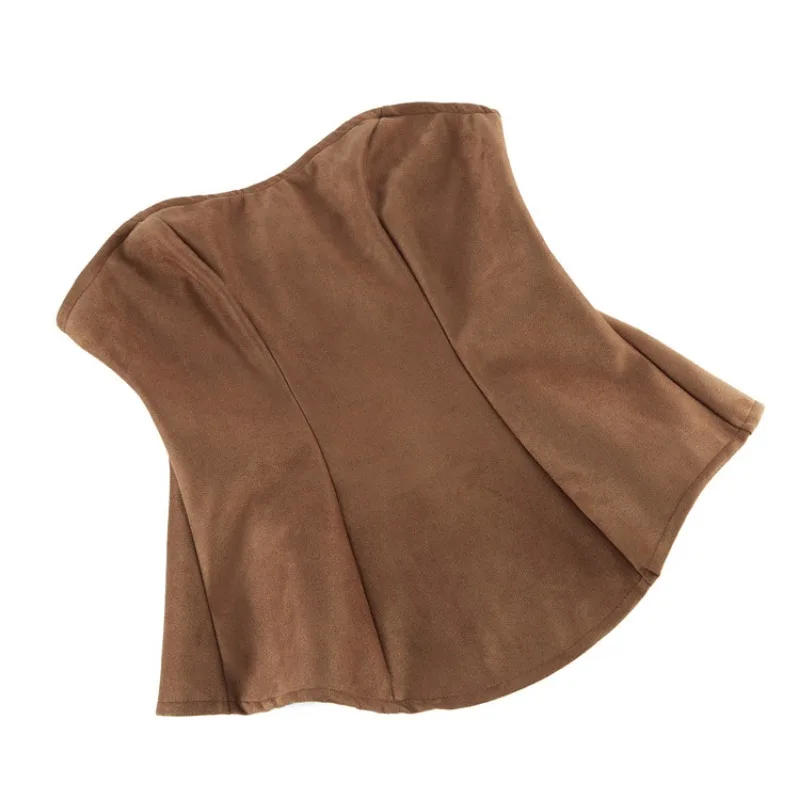 Винтажный корсет в сочетании с мини-юбкой - Фотография_5