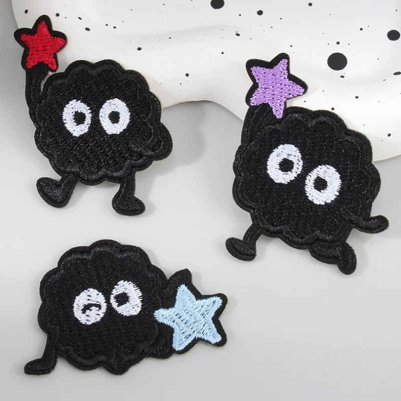 Милый мультяшный черный шар - Фотография_5