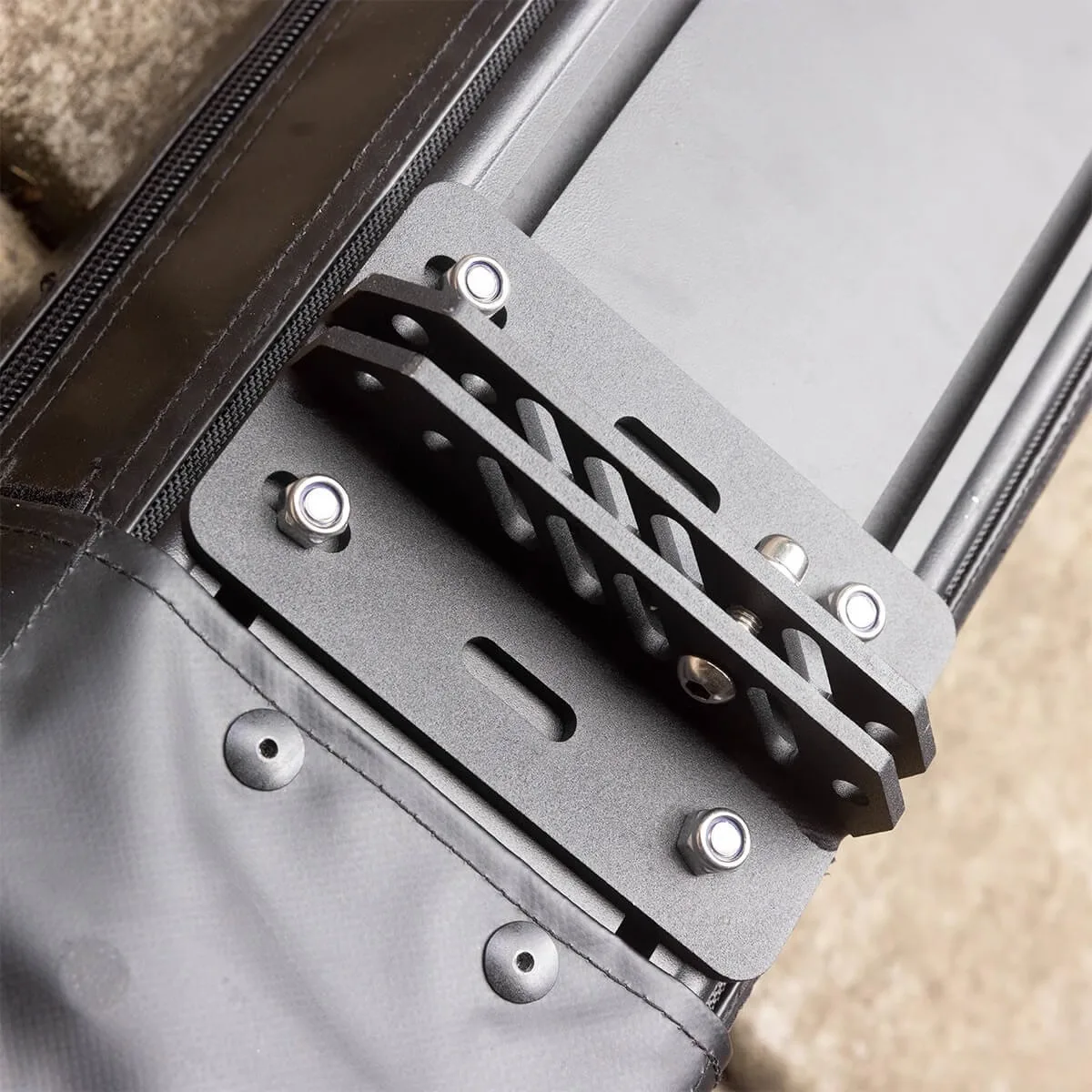 Тяжелые быстросъемные кронштейны для автомобильного тента - Фотография_3