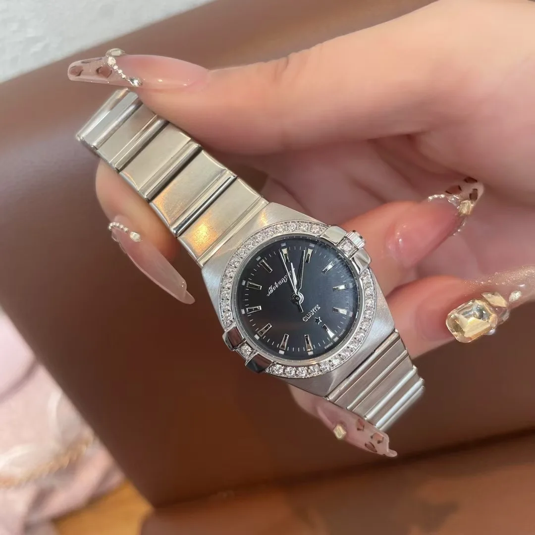 Классические женские часы constellation с безелем - Фотография_3