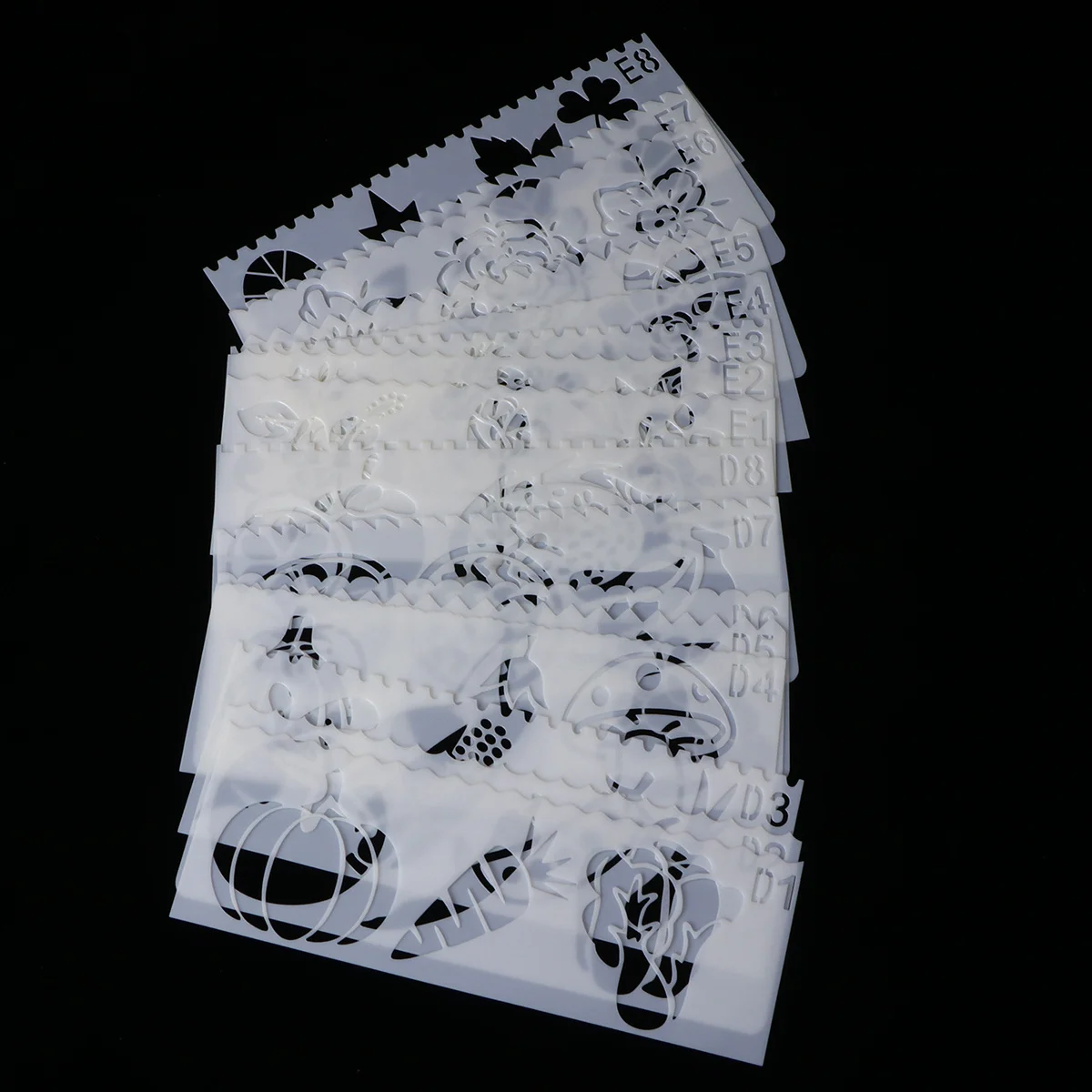 Набор пластиковых трафаретов - Фотография_5