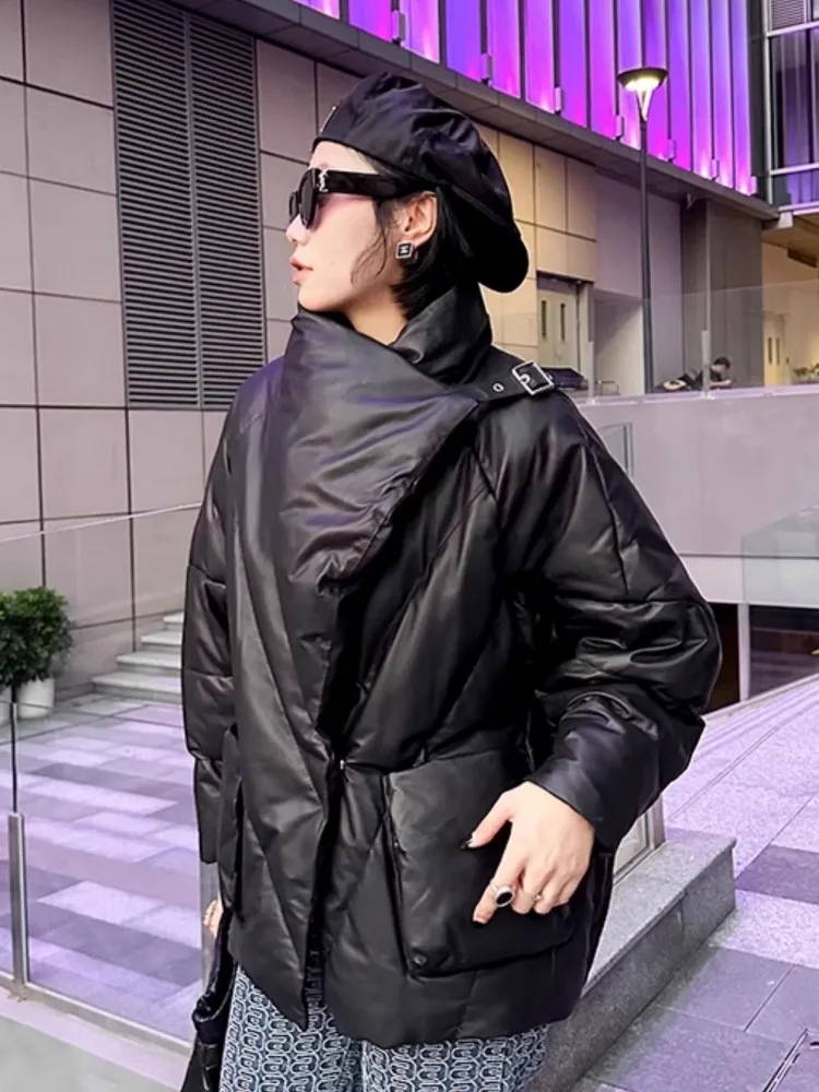 Матовое женское пуховое пальто из натуральной кожи - Фотография_4