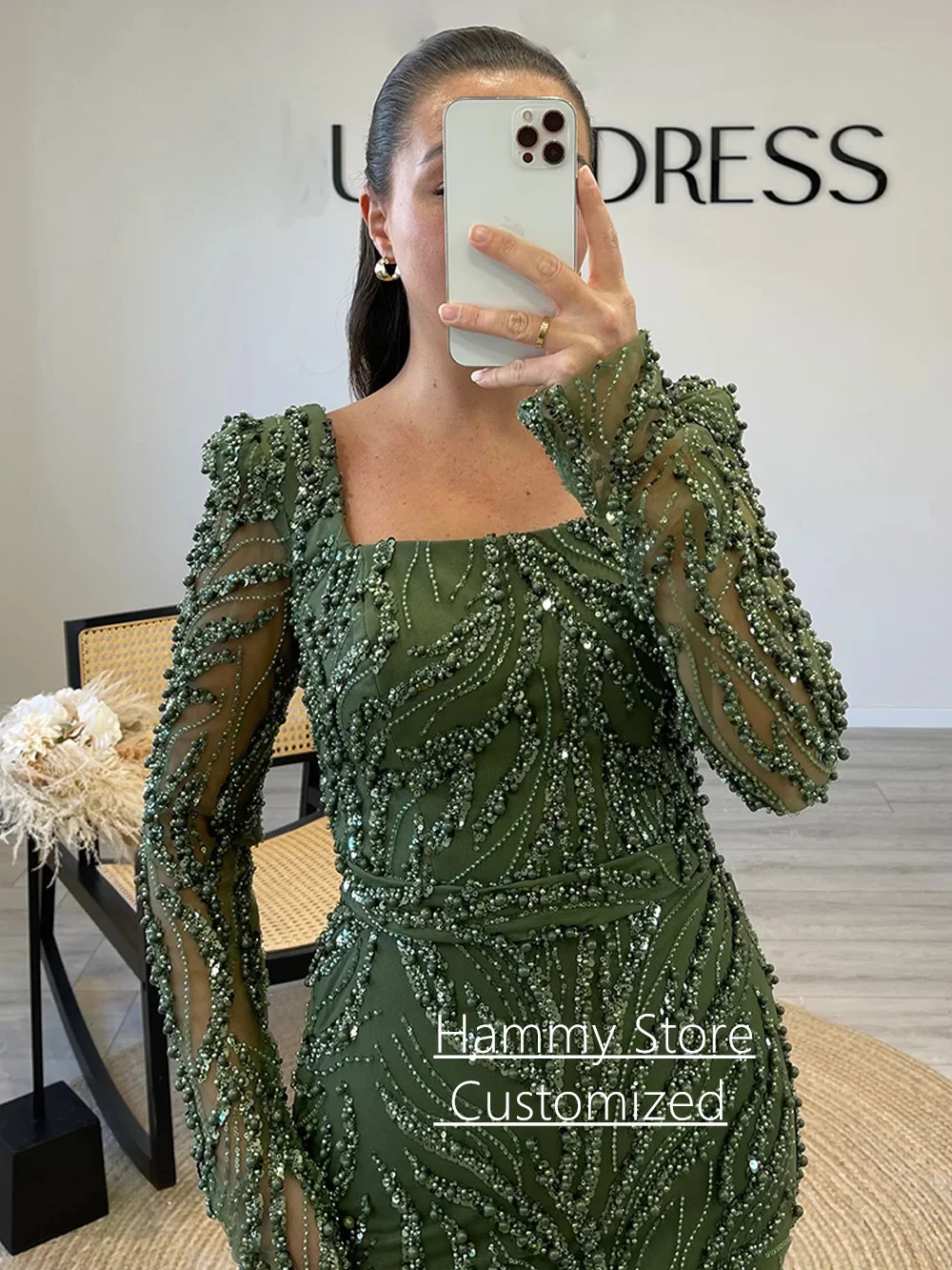 Блестящее оливково-зеленое вечернее - Фотография_3