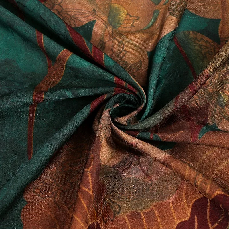 Красное платье cheongsam из марлевой ткани с цветочным принтом