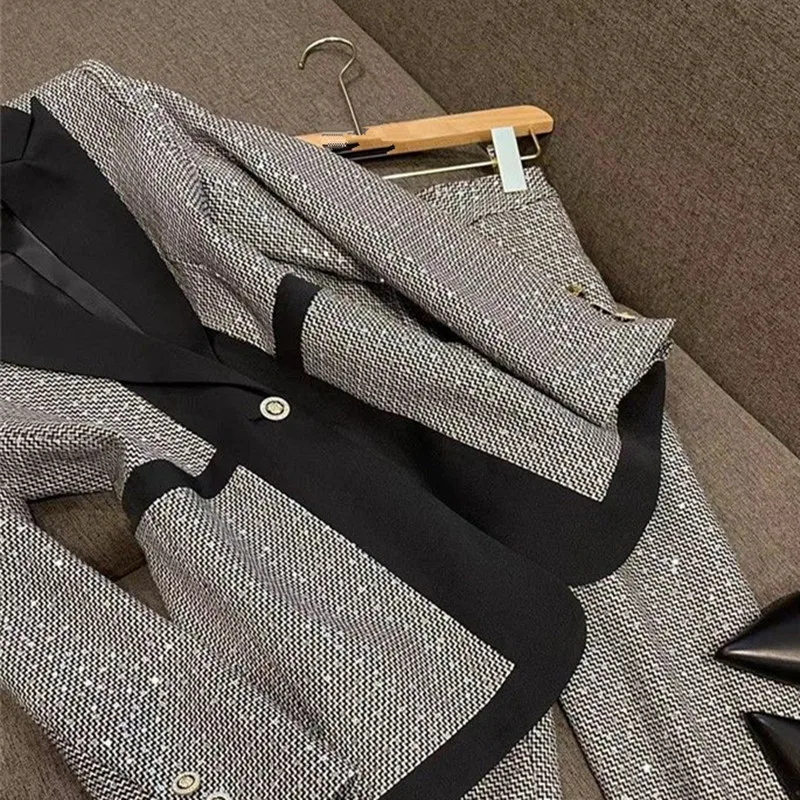 Женский костюм-двойка из блейзера - Фотография_5