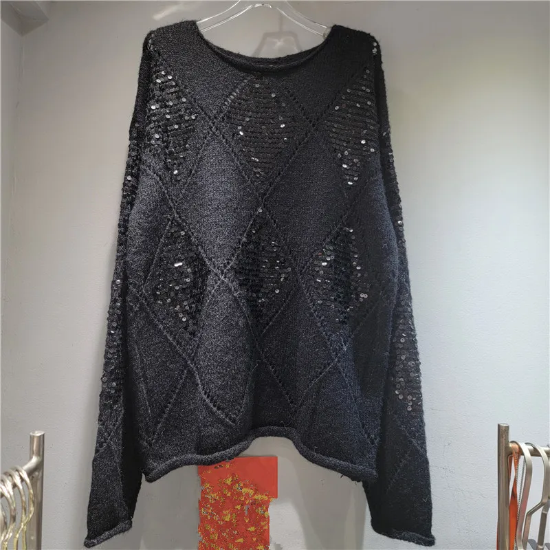 Серая вязка с пайетками во французском стиле. особенности мягкого